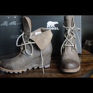 Sorel Joan of Arctic wedge mid